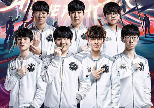 在对阵里尔 在对阵里尔